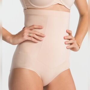 Spanx. Oncore High Waisted Brief in Nude. Size 1X.
